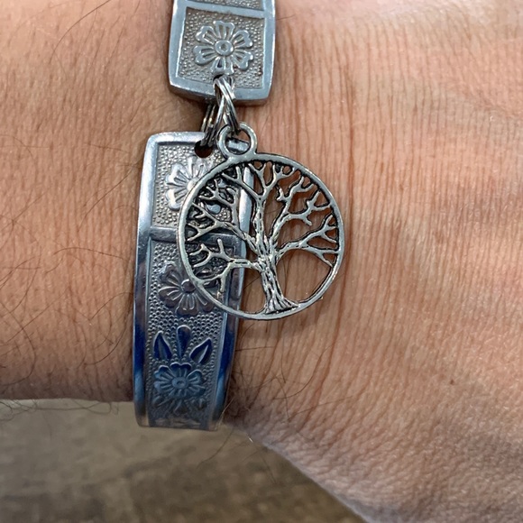 Tree of life stainless steel magnetic bracelet made from vintage spoons - Picture 11 of 11